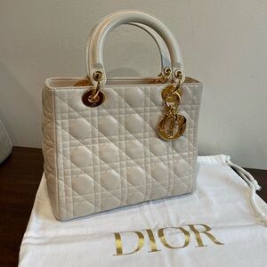 💛EUC💛 Christian Dior Medium Lambskin Cannage Lady Dior in Cream and Gold